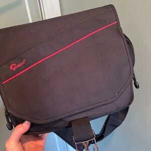Lowepro Event Messenger 150 Camera Bag